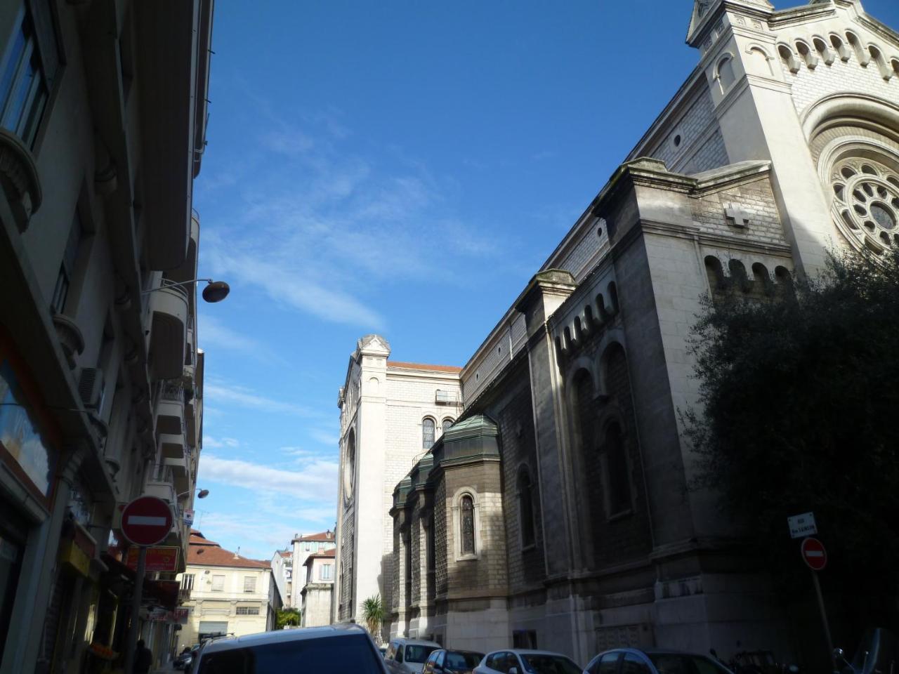 Azur City Hotel Nisa Exterior foto